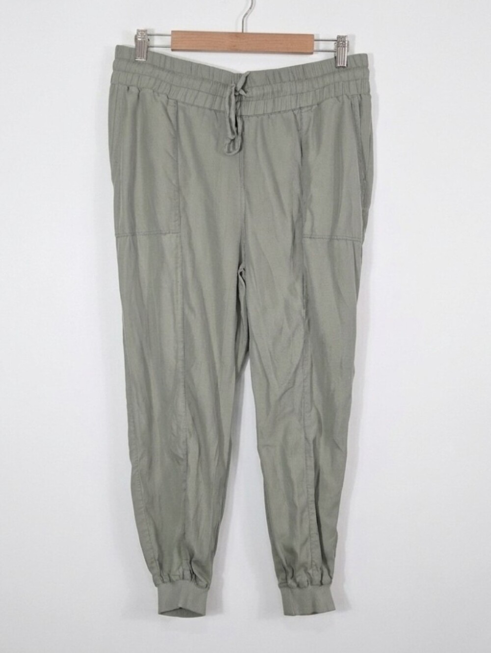 L.O.V green joggers